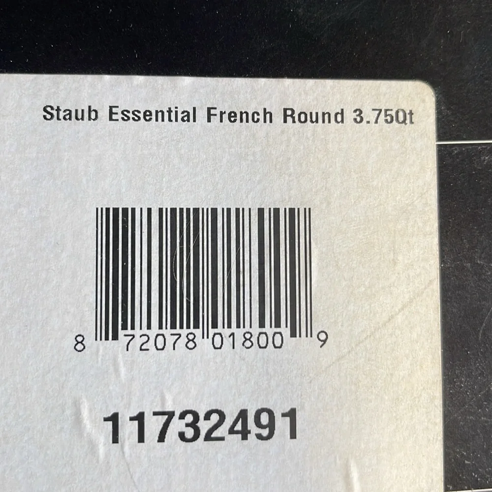 Staub essential French round 3.75QT Blue NEW - Picture 3 of 3